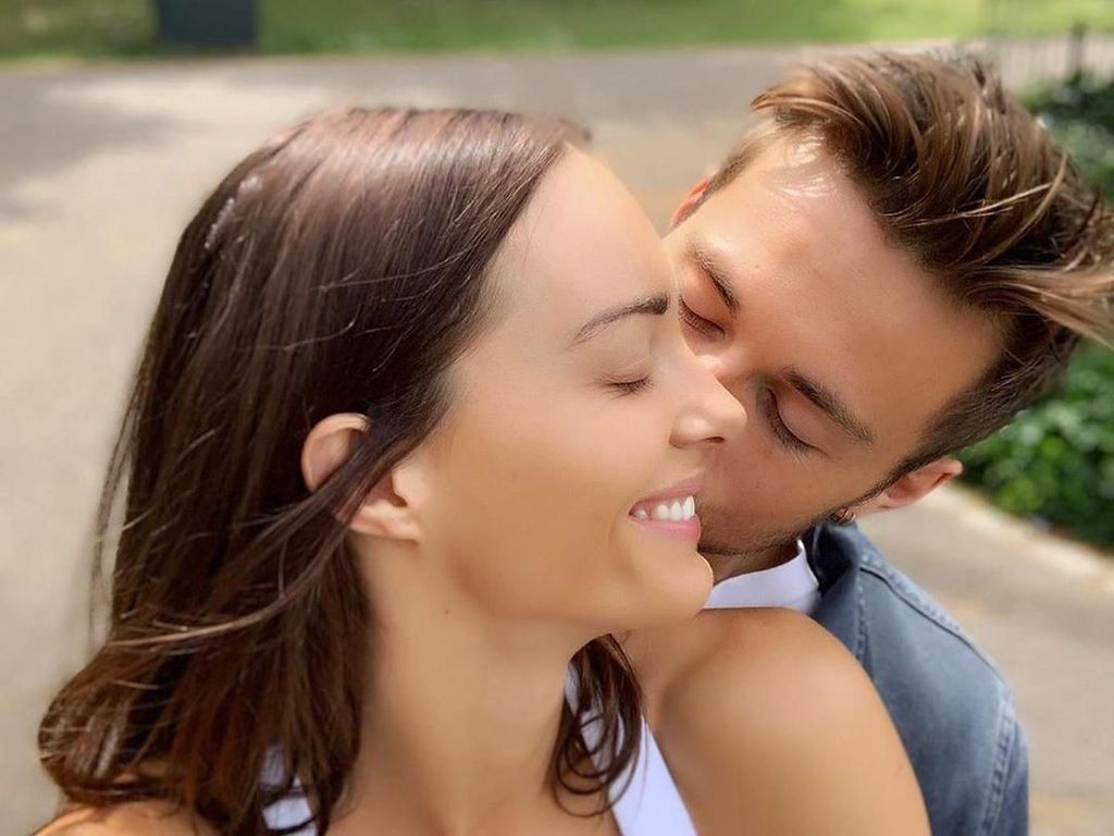 Pesan Haru Pacar YouTuber yang Meninggal Tragis Saat Main Skuter Pesan Haru Pacar YouTuber yang Meninggal Tragis Saat Main Skuter