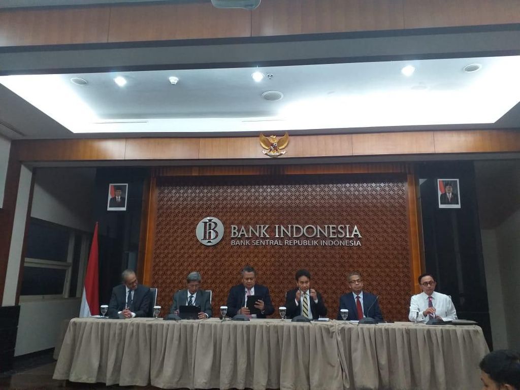 Setelah 8 Bulan, BI Turunkan Bunga Acuan Jadi 5,75% Setelah 8 Bulan, BI Turunkan Bunga Acuan Jadi 5,75%