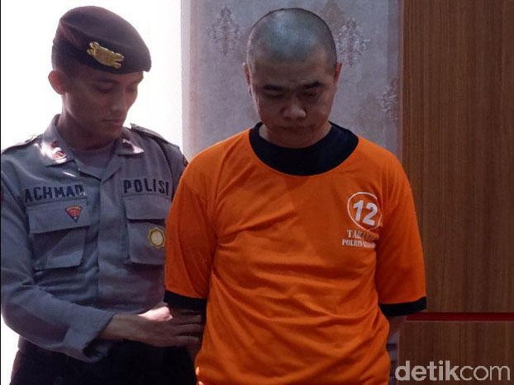 Akal Bulus Investor Bodong Alfarizi Raup Rp 17 M dari Bahan Jamu Akal Bulus Investor Bodong Alfarizi Raup Rp 17 M dari Bahan Jamu