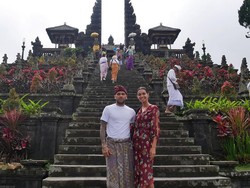 Daya Magis Pura Besakih Bagi Dani Alves