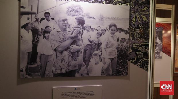 Melihat Momen Lawas 'daripada' Soeharto dalam Jepretan Kamera