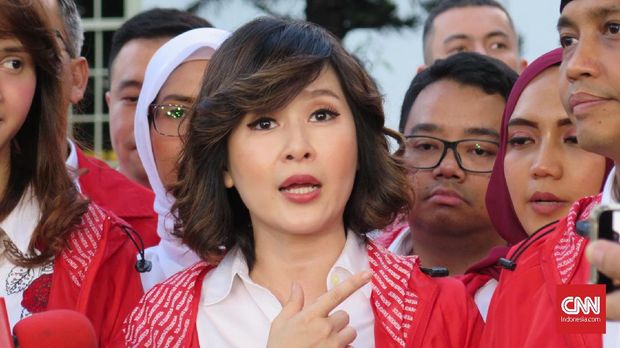 Ketua Umum Partai Solidaritas Indonesia (PSI) Grace Natalie di Kompleks Istana Kepresidenan Jakarta, Kamis (18/7).