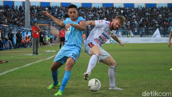 Persela Lamongan menang 2-0 atas Bali United. (Foto: Eko Sudjarwo/detikcom)