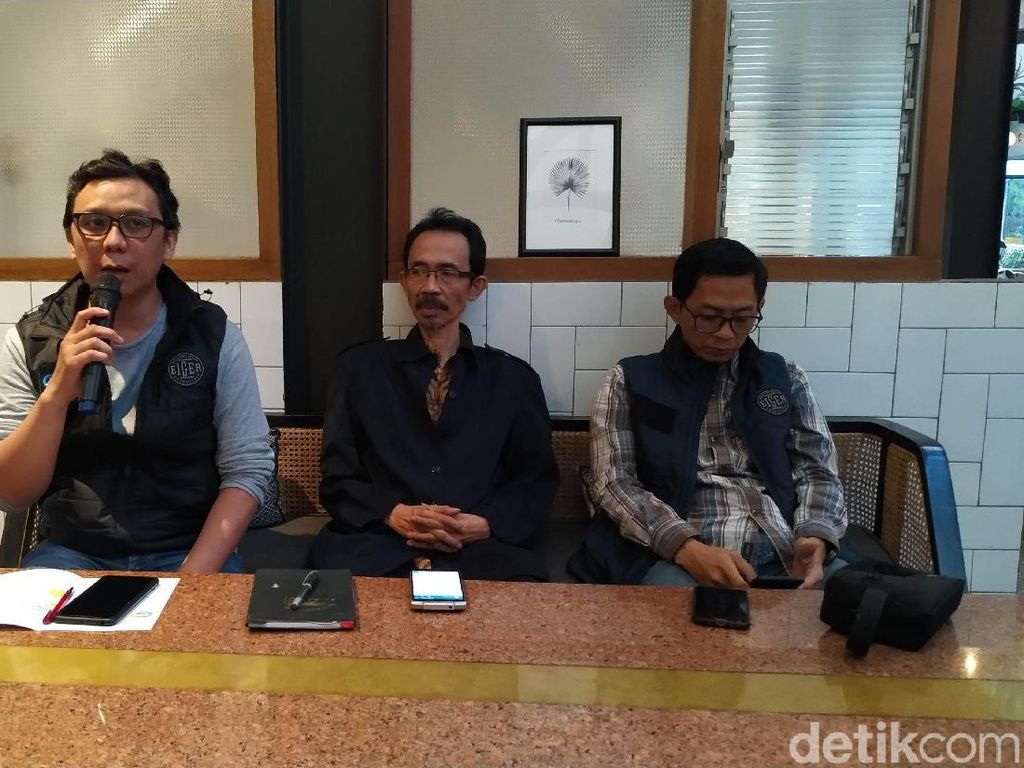 Gerakan untuk Ridwan Kamil Bubar, Relawan Bantah Komunikasi Buruk Gerakan untuk Ridwan Kamil Bubar, Relawan Bantah Komunikasi Buruk