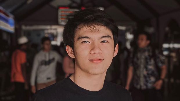 Gusti Rayhan, anak yang tak diakui Farhat Abbas