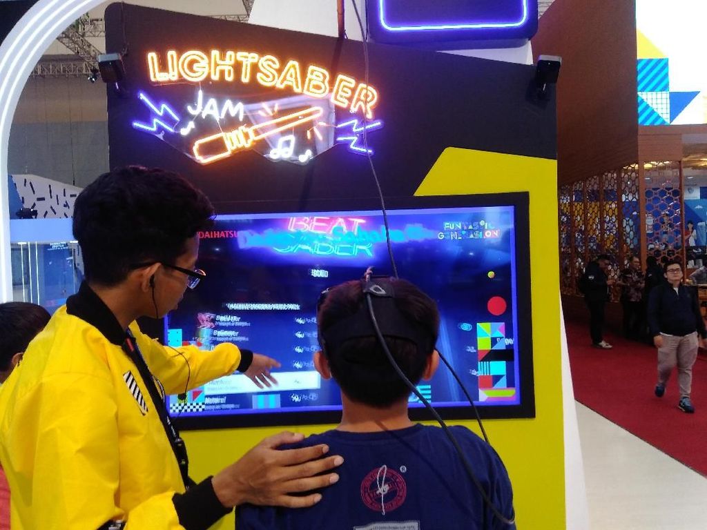 Bukan Cuma Pameran Mobil, di GIIAS 2019 Juga Bisa Main Game Lho! Bukan Cuma Pameran Mobil, di GIIAS 2019 Juga Bisa Main Game Lho!