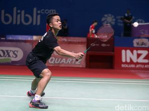 Anthony Gagal Juara Usai Dikalahkan Momota di Final China Open Anthony Gagal Juara Usai Dikalahkan Momota di Final China Open