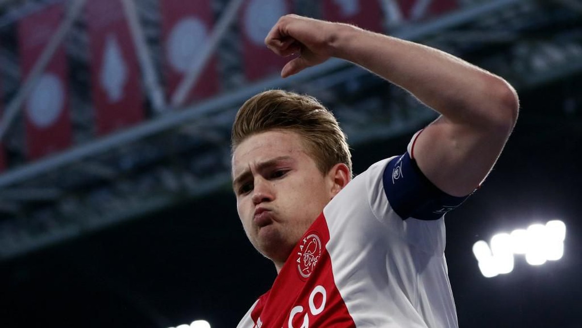 Matthijs de Ligt resmi menjadi pemain Juventus. (Foto: Adrian Dennis / AFP)