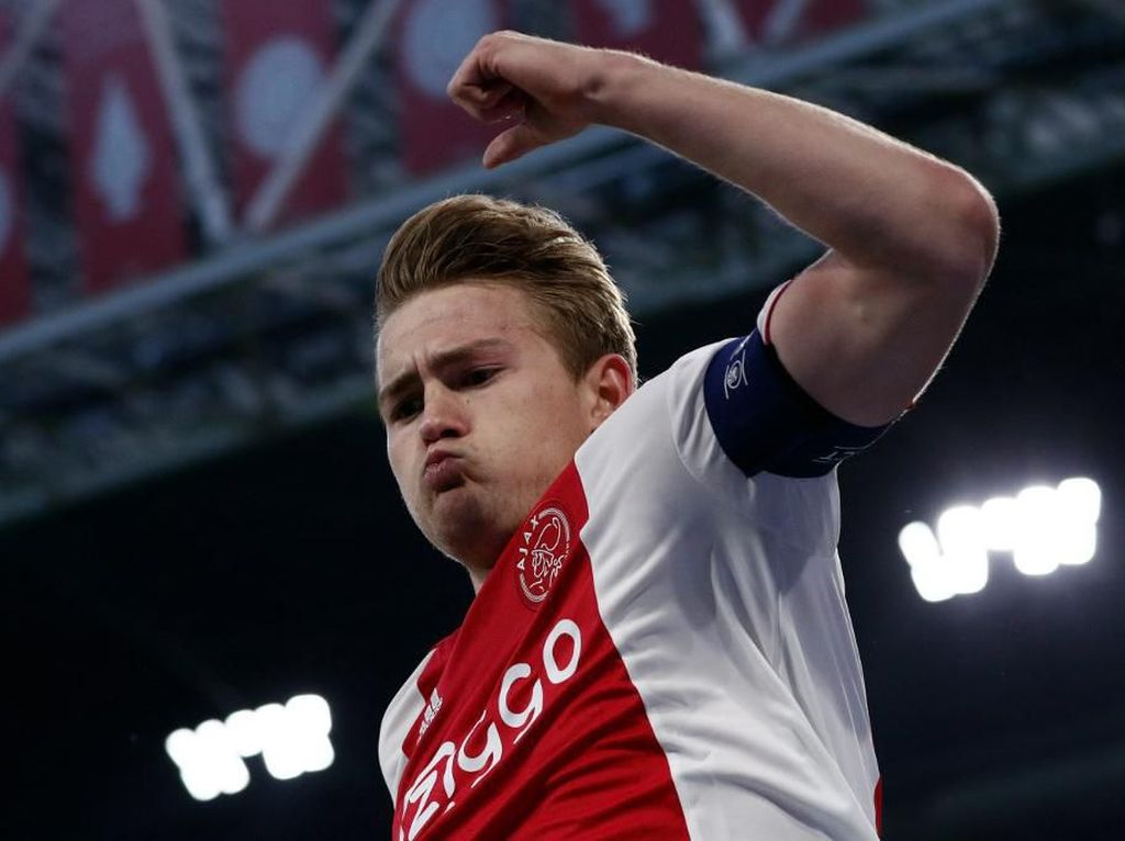 De Ligt Resmi Gabung Juventus De Ligt Resmi Gabung Juventus