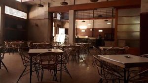 10 Rumah Makan Tertua di Indonesia, Ada yang Berusia Hampir 1 Abad!