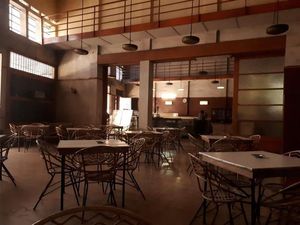 10 Rumah Makan Tertua di Indonesia, Ada yang Berusia Hampir 1 Abad! 10 Rumah Makan Tertua di Indonesia, Ada yang Berusia Hampir 1 Abad!