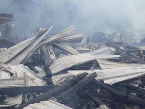 8 Rumah Terbakar di Sumbawa Barat, 1 Orang Tewas