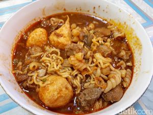 Seblak Jeletet Anna: Huaah! Tersengat Cabai Seblak Super Pedas Seblak Jeletet Anna: Huaah! Tersengat Cabai Seblak Super Pedas