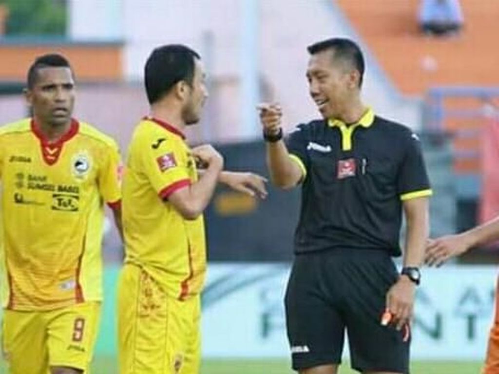 Kanker Tulang, Mantan Wasit Nasional dari Sulsel Tutup Usia Kanker Tulang, Mantan Wasit Nasional dari Sulsel Tutup Usia