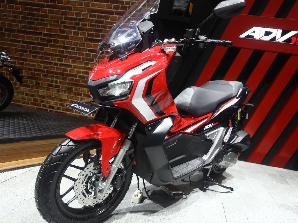 Honda Siapkan ADV 300, Ada yang 250cc Nggak Ya? Honda Siapkan ADV 300, Ada yang 250cc Nggak Ya?