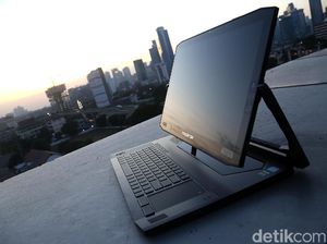 Acer Predator Triton 900, Besar, Unik, dan Kencang Acer Predator Triton 900, Besar, Unik, dan Kencang