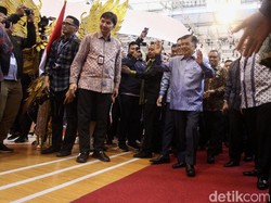 Gembiranya Jusuf Kalla Berkali-kali Buka Pameran GIIAS