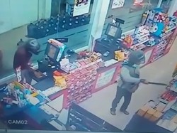 Perampok yang Satroni Minimarket di Surabaya Beraksi 2 Kali