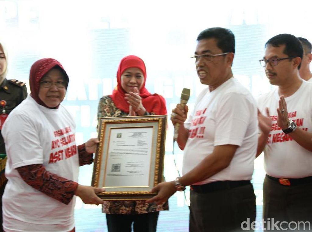Gubernur Khofifah Apresiasi Upaya Kejati Selamatkan Aset Milik Pemkot Gubernur Khofifah Apresiasi Upaya Kejati Selamatkan Aset Milik Pemkot