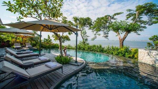 Foto: 5 Resor Terbaik di Indonesia