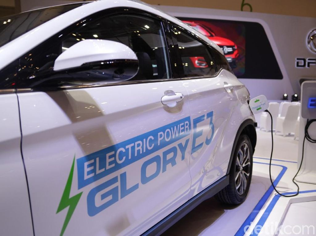 Pembuktian DFSK Soal Mobil Listrik Pembuktian DFSK Soal Mobil Listrik