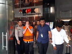 KPK Tahan 4 Tersangka Kasus Suap Anggota DPRD Jambi