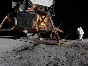 Deretan Foto Panorama Pendaratan Bulan yang Baru Dirilis NASA Deretan Foto Panorama Pendaratan Bulan yang Baru Dirilis NASA