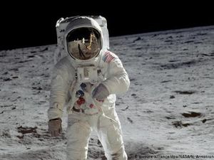 Rusia dan China Mau Jalan Bareng ke Bulan