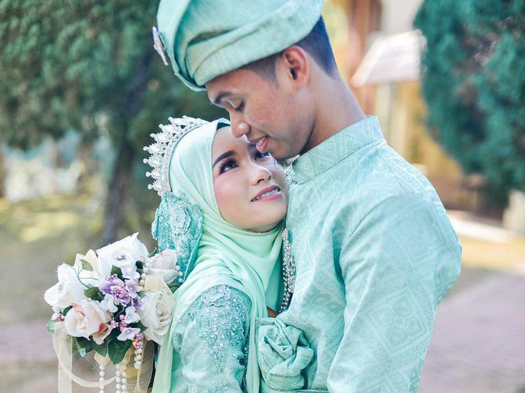 Viral, Curhat Pilu Pria yang Istrinya Meninggal 4 Hari Sebelum Bulan Madu Viral, Curhat Pilu Pria yang Istrinya Meninggal 4 Hari Sebelum Bulan Madu
