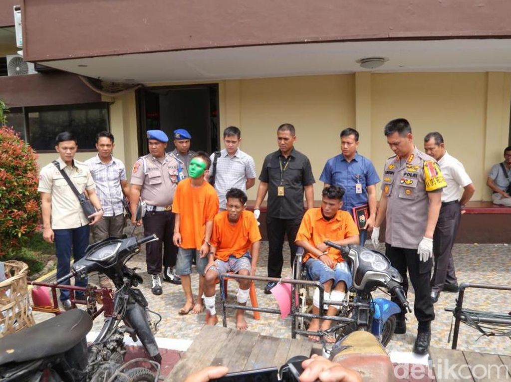 Komplotan Pencuri Becak Hantu Ditangkap, 2 Pelaku Ditembak Polisi Komplotan Pencuri Becak Hantu Ditangkap, 2 Pelaku Ditembak Polisi