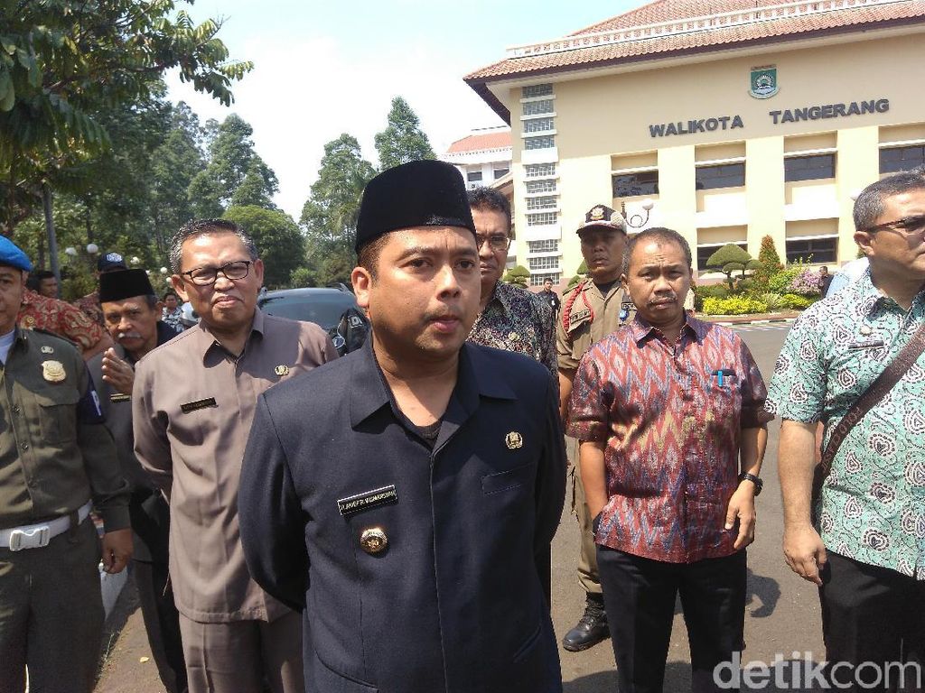 Ada Demo Tuntut Kemenkum HAM Hibahkan Lahan Gedung MUI Tangerang ke Pemkot Ada Demo Tuntut Kemenkum HAM Hibahkan Lahan Gedung MUI Tangerang ke Pemkot