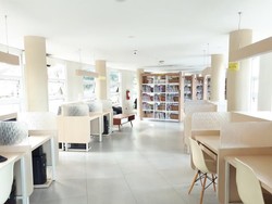 Asyiknya Lapangan Gasibu di Bandung, Punya Perpustakaan