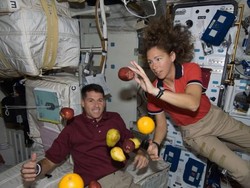 Makan Pakai Odol hingga  Pizza, Ini Perkembangan Makanan Astronaut