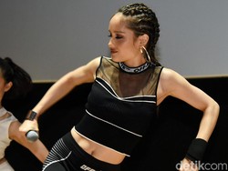 Mau Perut Six Pack Seperti Cinta Laura? Jangan Cuma Mikir Diet