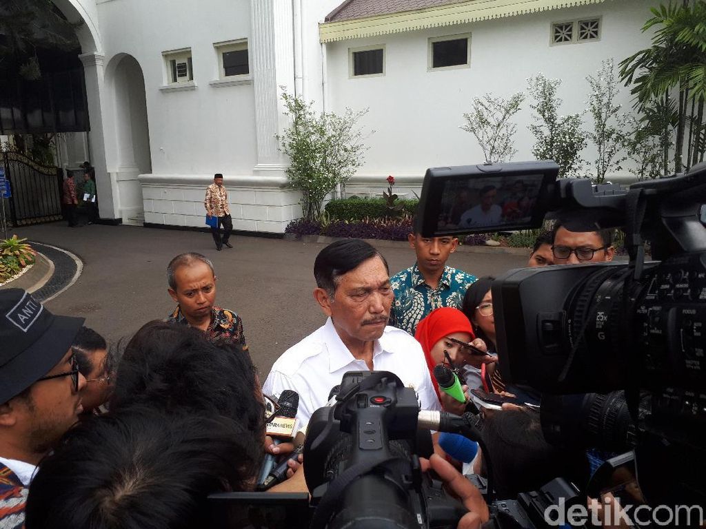 Luhut Sempat Bertemu Airlangga dan Bamsoet, Titip Pesan soal Golkar Luhut Sempat Bertemu Airlangga dan Bamsoet, Titip Pesan soal Golkar