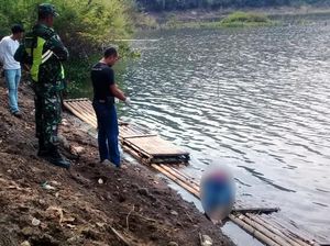 Geger Mayat Perempuan Ditemukan di Citarum, Suami Curigai Ada PIL Geger Mayat Perempuan Ditemukan di Citarum, Suami Curigai Ada PIL