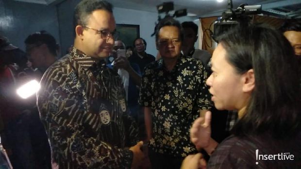 Anies Baswedan sambangi rumah duka Arswendo
