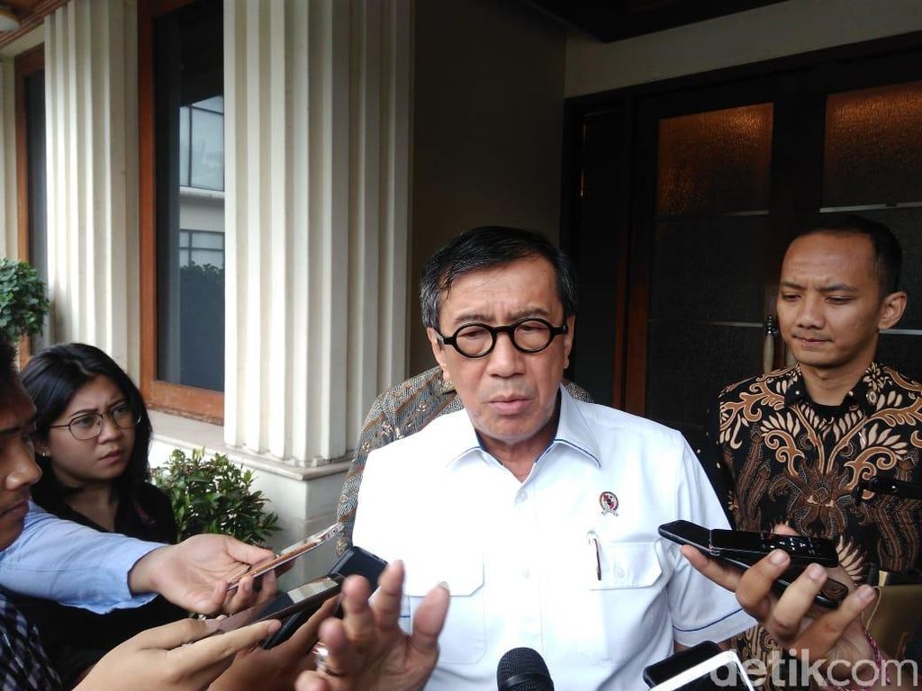 Pengacara Tomy Winata Serang Hakim, Menkum HAM: Tak Patut Pengacara Tomy Winata Serang Hakim, Menkum HAM: Tak Patut