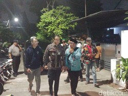 Melayat ke Rumah Duka, Anies Kenang Arswendo: Beliau Kreatif Luar Biasa