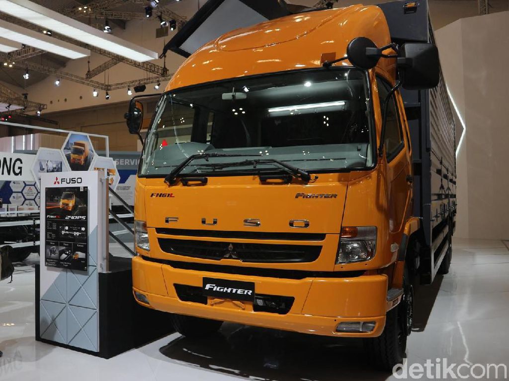 GIIAS 2019: Raja Truk Rilis 6 Varian Baru GIIAS 2019: Raja Truk Rilis 6 Varian Baru