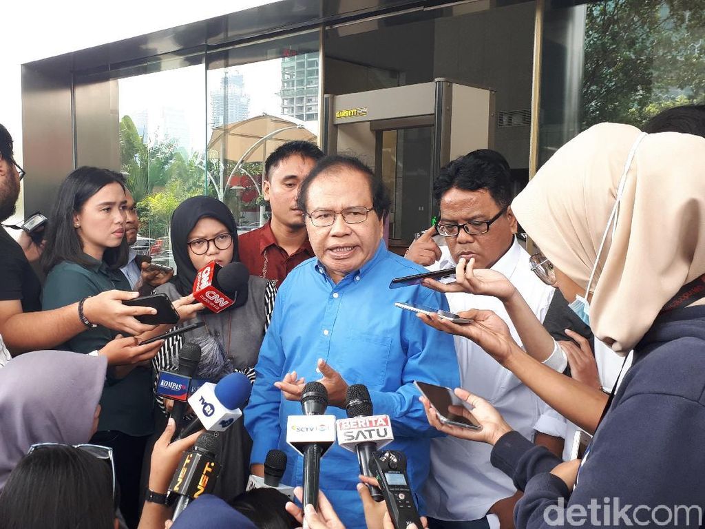 Usai Diperiksa KPK, Rizal Ramli Bicara Panjang-Lebar Awal Mula BLBI Usai Diperiksa KPK, Rizal Ramli Bicara Panjang-Lebar Awal Mula BLBI