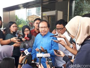 Usai Diperiksa KPK, Rizal Ramli Bicara Panjang-Lebar Awal Mula BLBI Usai Diperiksa KPK, Rizal Ramli Bicara Panjang-Lebar Awal Mula BLBI
