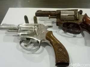 Sopir Truk Bawa Senpi Diamankan