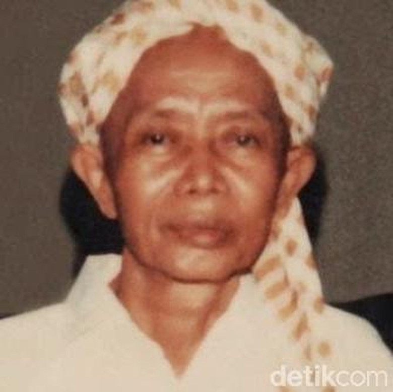Gaya Dakwah KH Chudlori: Beli Gamelan Dulu, Masjid Menyusul Kemudian Gaya Dakwah KH Chudlori: Beli Gamelan Dulu, Masjid Menyusul Kemudian
