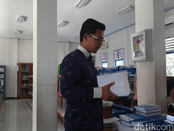 Cerita Dosen yang Kaget Lihat Skripsi Mahasiswa ITS Setebal 3.045 Halaman