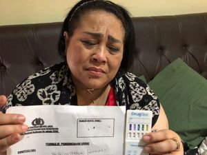Deretan Artis Ditangkap Gara-gara Narkoba Deretan Artis Ditangkap Gara-gara Narkoba