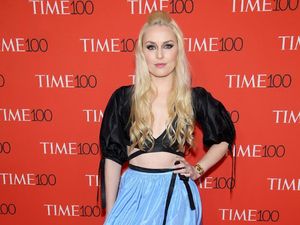 Ini Lindsey Vonn, Atlet Ski Bikin Heboh Setelah Sebar Nomor HP di Twitter Ini Lindsey Vonn, Atlet Ski Bikin Heboh Setelah Sebar Nomor HP di Twitter