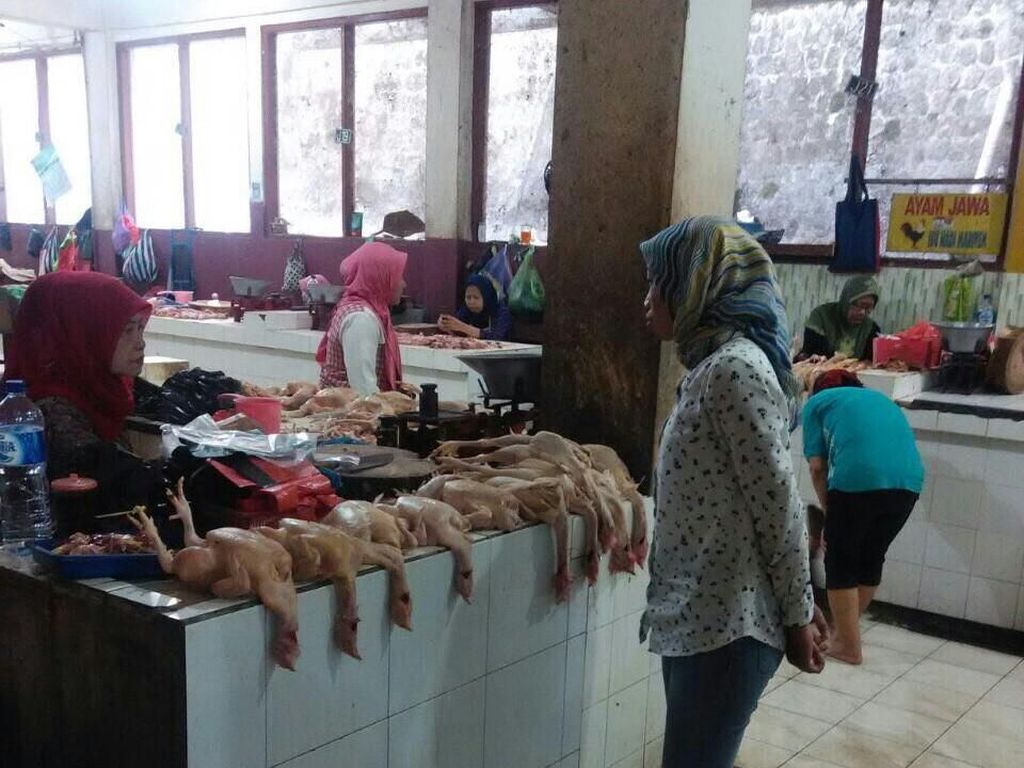 Harga Daging Ayam hingga Cabai di Wonogiri Melonjak Harga Daging Ayam hingga Cabai di Wonogiri Melonjak