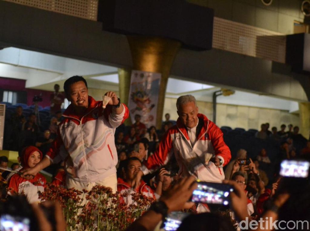 Duet Ganjar dan Menpora Hebohkan Pembukaan ASG 2019 Duet Ganjar dan Menpora Hebohkan Pembukaan ASG 2019