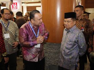 Wapres JK Hadiri Peringatan Hari Konstitusi di MPR RI